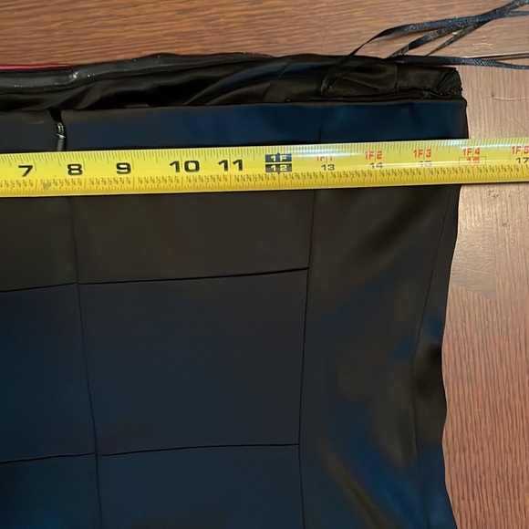 CACHE Dress. Size 10. Beautiful. Classy. Evening. Black pink red. With Flaws. - Picture 8 of 16